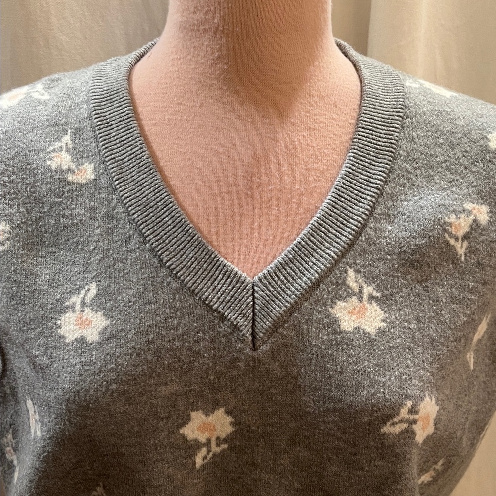 Harper Charcoal Floral Knit  preppy Vest - Picture 3 of 8